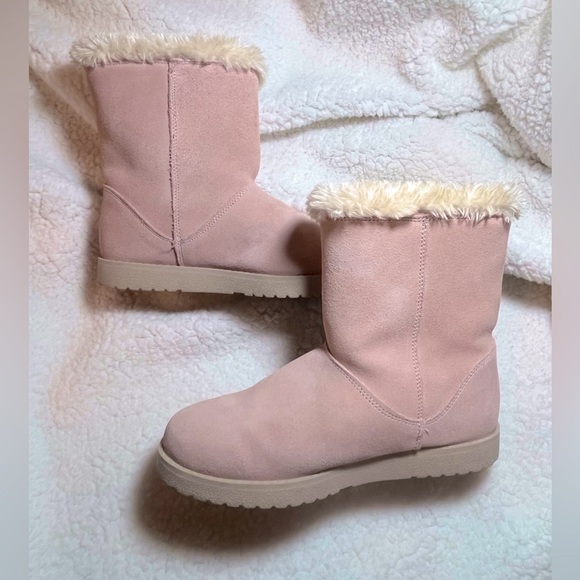 Pre-Owned Suede & Faux Fur Boots - Picture 2 of 10